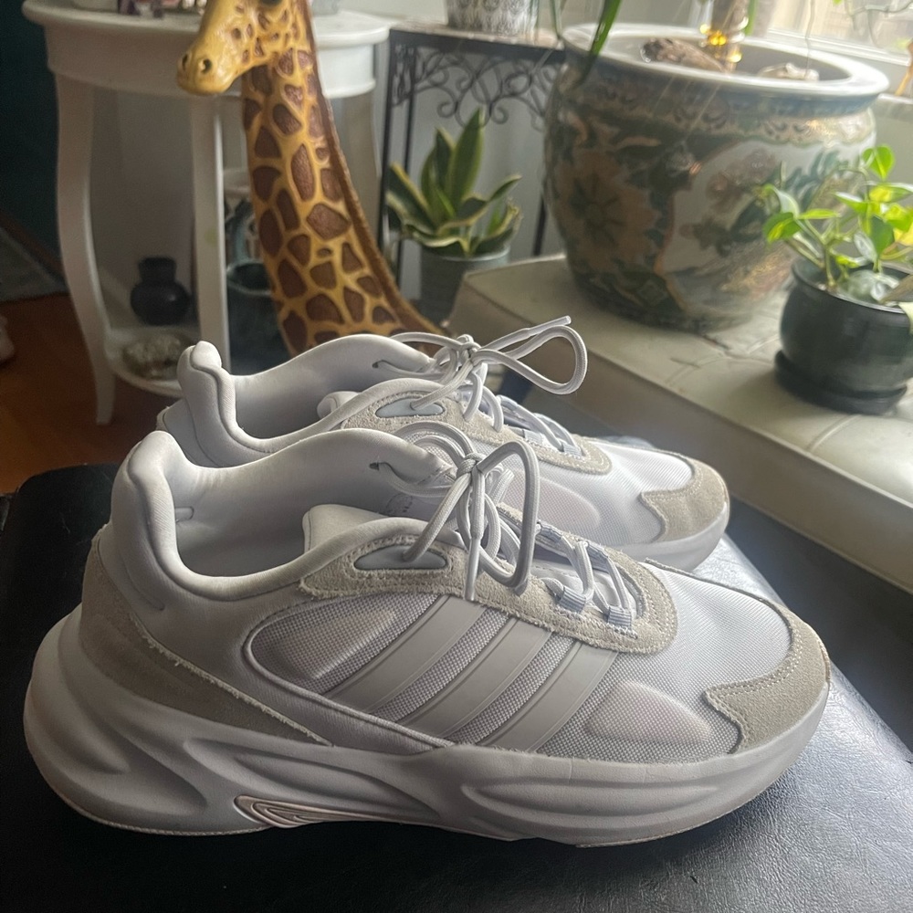 Adidas Womens Ozelle Cloudfoam Lifestyle GX1728 White Running Shoes Sneakers 10